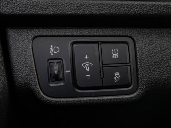 Hyundai Solaris II Рестайлинг с пробегом 2021 года, цена 1 890 000 рублей, 27751 км, седан, Автокод Объявления
