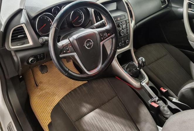 Opel Astra J с пробегом 2010 года, цена 440 000 рублей, 195000 км, хэтчбек, Автокод Объявления