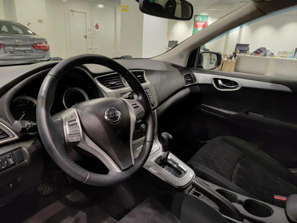 Nissan Tiida II с пробегом 2015 года, цена 1 090 000 рублей, 124112 км, хэтчбек, Автокод Объявления