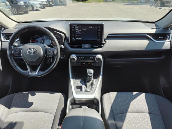 Toyota RAV4 V (XA50) с пробегом 2021 года, цена 3 900 000 рублей, 42062 км, внедорожник, Автокод Объявления