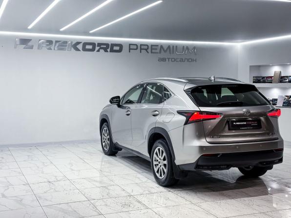 Lexus NX I с пробегом 2015 года, цена 2 300 000 рублей, 219967 км, внедорожник, Автокод Объявления
