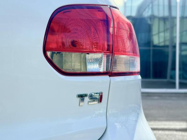 Volkswagen Golf VI с пробегом 2012 года, цена 822 000 рублей, 283343 км, кабриолет, Автокод Объявления