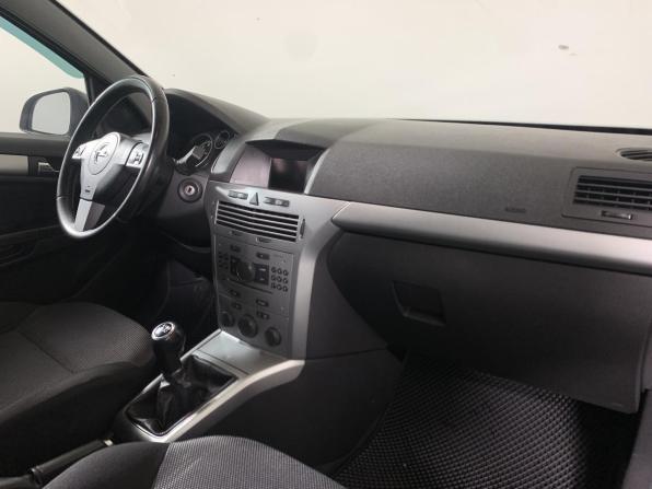 Opel Astra H Рестайлинг с пробегом 2009 года, цена 487 000 рублей, 170000 км, седан, Автокод Объявления