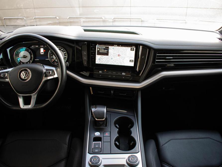 Volkswagen Touareg III Москва  - изображение 14