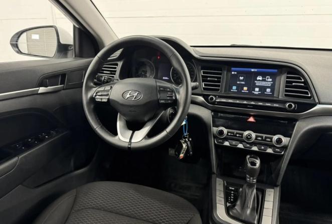Hyundai Elantra VI (AD) Рестайлинг с пробегом 2019 года, цена 1 590 000 рублей, 185385 км, седан, Автокод Объявления