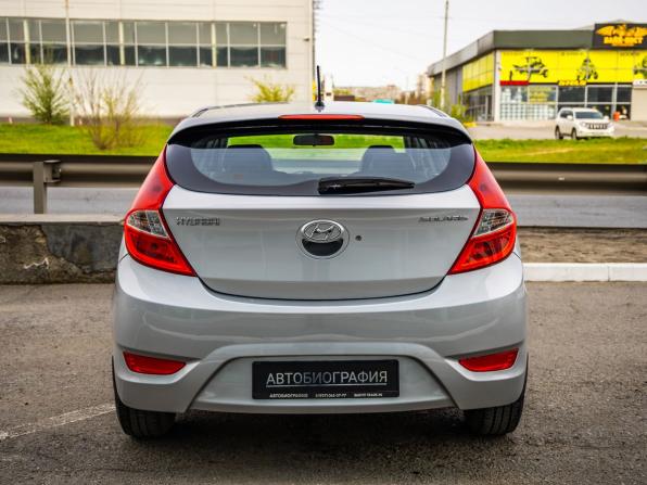 Hyundai Solaris I с пробегом 2011 года, цена 828 000 рублей, 123182 км, хэтчбек, Автокод Объявления