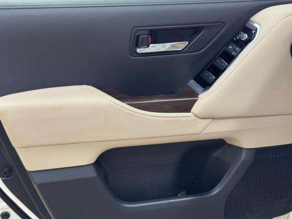 Toyota Land Cruiser 300 Series с пробегом 2022 года, цена 10 650 000 рублей, 54036 км, внедорожник, Автокод Объявления