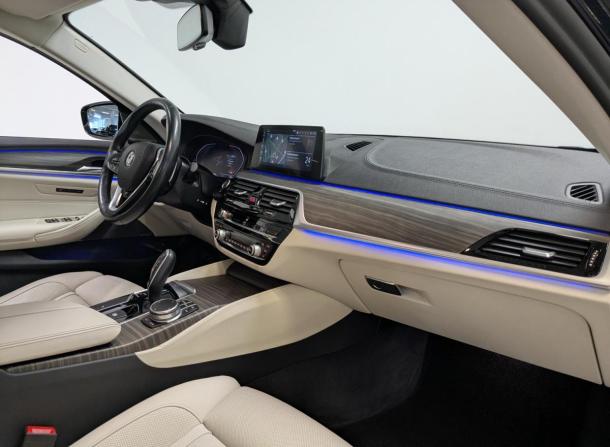 BMW 5 серии VII (G30/G31/G38) с пробегом 2019 года, цена 4 075 000 рублей, 68382 км, седан, Автокод Объявления
