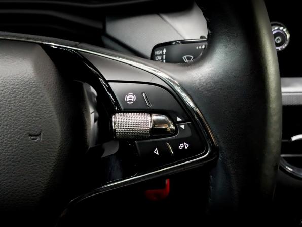 Skoda Rapid II с пробегом 2022 года, цена 1 770 000 рублей, 39718 км, лифтбек, Автокод Объявления