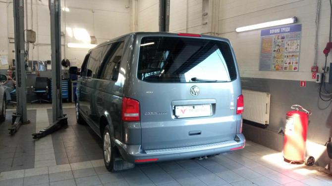 Volkswagen Caravelle T5 Рестайлинг с пробегом 2013 года, цена 1 650 000 рублей, 214347 км, минивэн, Автокод Объявления