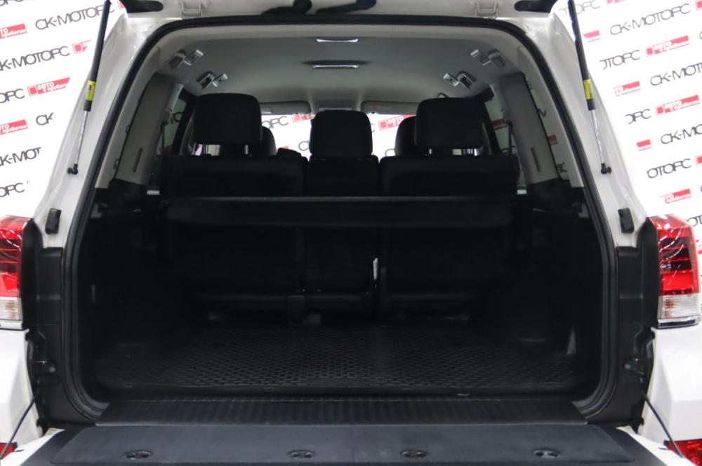 Toyota Land Cruiser 200 Series Рестайлинг 2 Сургут  - изображение 30