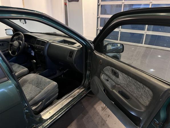 Nissan Almera I (N15) с пробегом 1997 года, цена 100 000 рублей, 304842 км, седан, Автокод Объявления