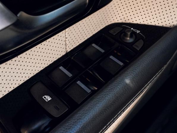 Land Rover Range Rover Evoque I с пробегом 2014 года, цена 1 565 000 рублей, 139561 км, внедорожник, Автокод Объявления