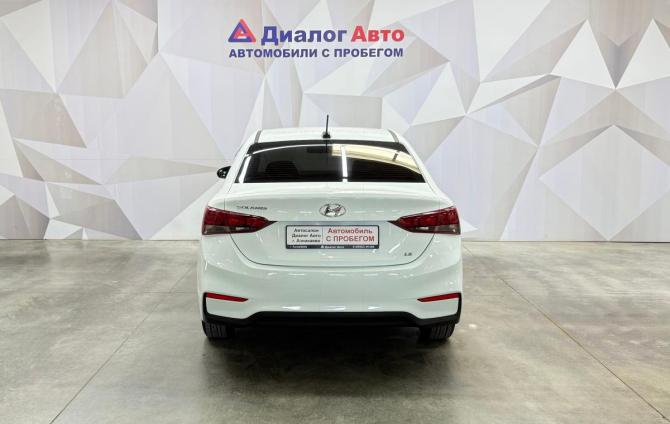 Hyundai Solaris II с пробегом 2018 года, цена 1 180 000 рублей, 137672 км, седан, Автокод Объявления