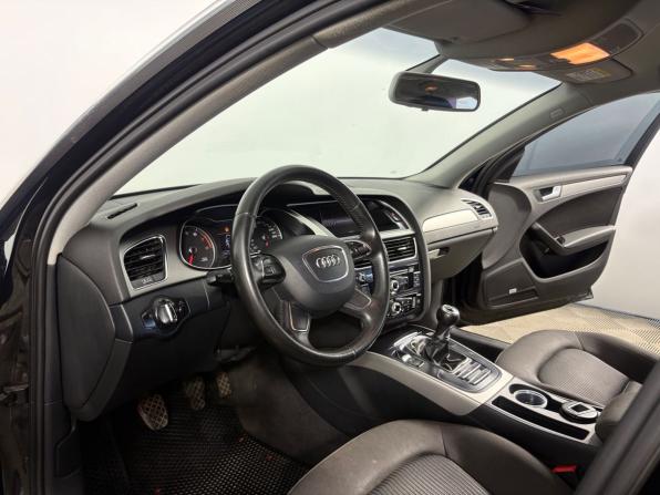 Audi A4 IV (B8) Рестайлинг с пробегом 2012 года, цена 1 370 000 рублей, 226723 км, седан, Автокод Объявления