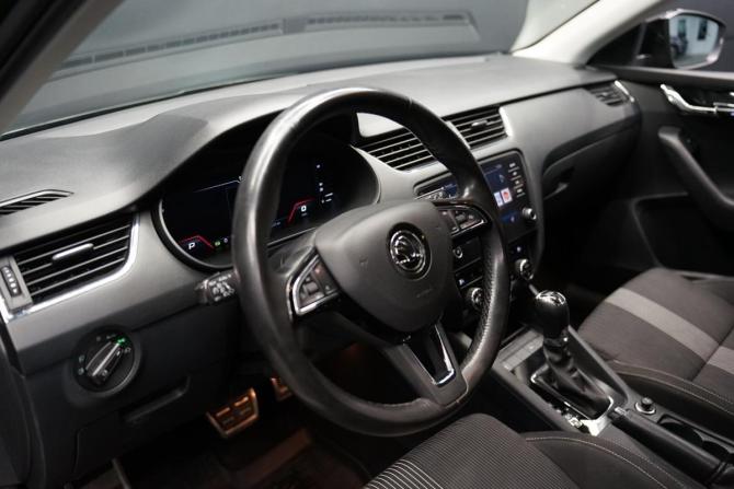 Skoda Octavia III (A7) Рестайлинг с пробегом 2020 года, цена 2 200 000 рублей, 190000 км, лифтбек, Автокод Объявления