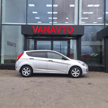 Hyundai Solaris I с пробегом 2012 года, цена 790 000 рублей, 137477 км, хэтчбек, Автокод Объявления