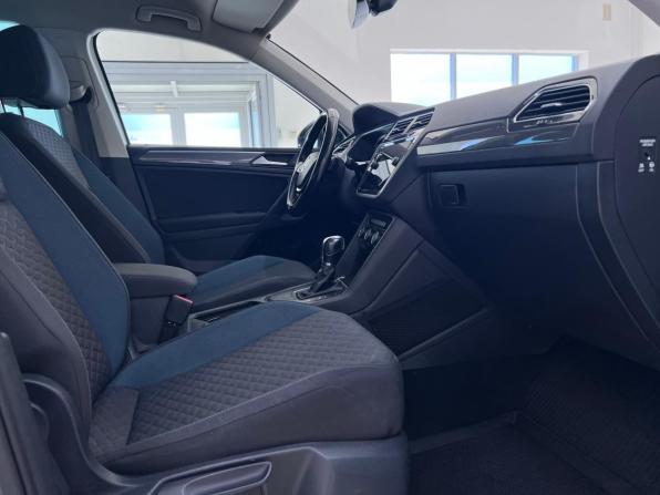 Volkswagen Tiguan II с пробегом 2019 года, цена 2 200 000 рублей, 111047 км, внедорожник, Автокод Объявления