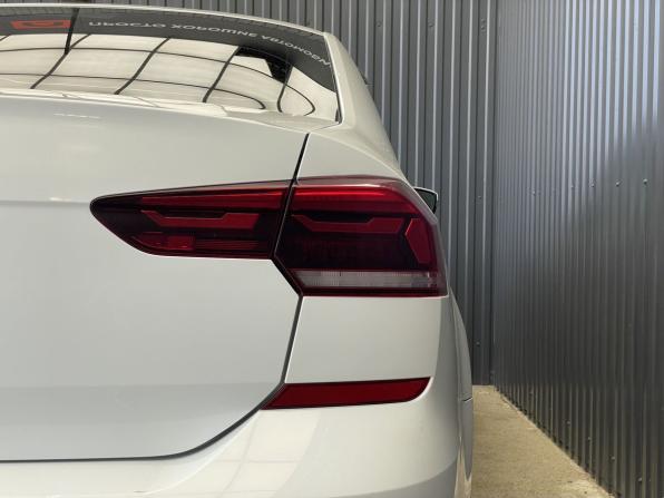 Volkswagen Polo VI с пробегом 2020 года, цена 1 387 000 рублей, 102000 км, лифтбек, Автокод Объявления
