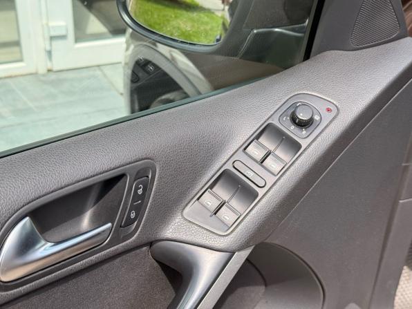 Volkswagen Tiguan I Рестайлинг с пробегом 2015 года, цена 1 499 000 рублей, 86002 км, внедорожник, Автокод Объявления