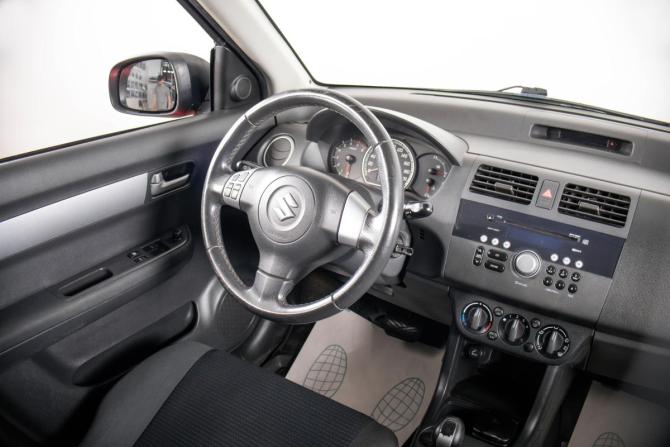 Suzuki Swift III с пробегом 2007 года, цена 689 000 рублей, 179000 км, хэтчбек, Автокод Объявления