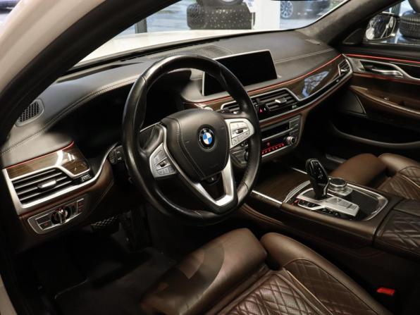 BMW 7 серии VI (G11/G12) Рестайлинг с пробегом 2021 года, цена 7 800 000 рублей, 49031 км, седан, Автокод Объявления