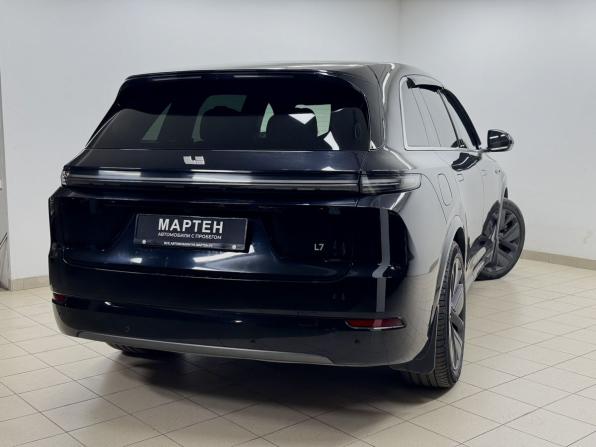 Li Auto (Lixiang) L7 I Рестайлинг с пробегом 2024 года, цена 6 300 000 рублей, 58110 км, внедорожник, Автокод Объявления