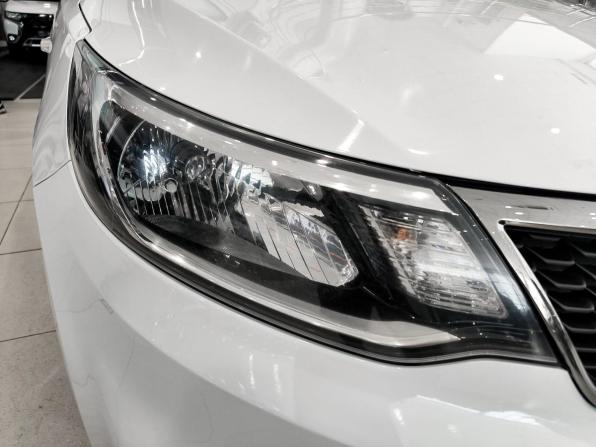 Kia Rio III Рестайлинг с пробегом 2016 года, цена 995 000 рублей, 185500 км, седан, Автокод Объявления