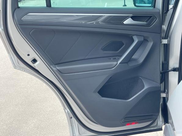 Volkswagen Tiguan II с пробегом 2019 года, цена 3 599 000 рублей, 62118 км, внедорожник, Автокод Объявления