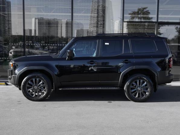 Toyota Land Cruiser Prado 250 Series с пробегом 2024 года, цена 10 000 000 рублей, 13900 км, внедорожник, Автокод Объявления