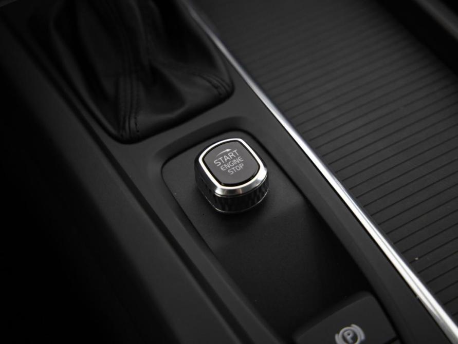 Volvo V60 II Санкт-Петербург  - изображение 16