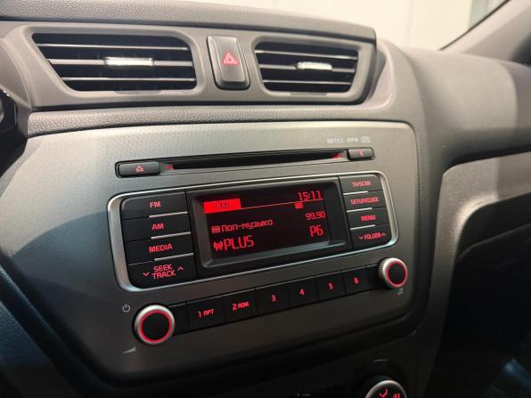 Kia Rio III Рестайлинг с пробегом 2015 года, цена 965 000 рублей, 118891 км, седан, Автокод Объявления