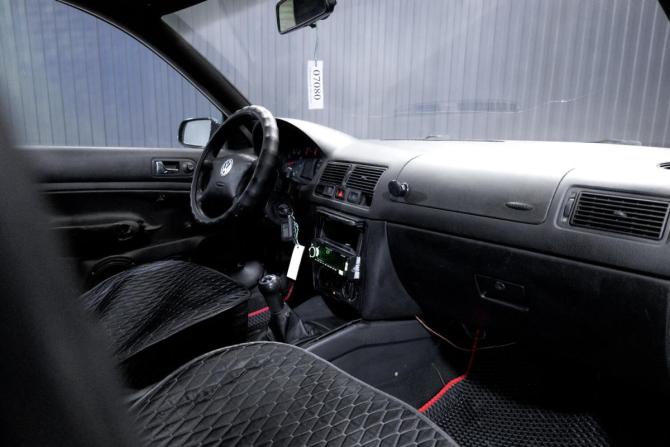 Volkswagen Golf IV с пробегом 1998 года, цена 299 000 рублей, 320998 км, хэтчбек, Автокод Объявления