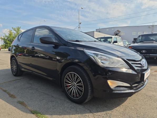 Hyundai Solaris I Рестайлинг с пробегом 2015 года, цена 800 000 рублей, 168109 км, хэтчбек, Автокод Объявления