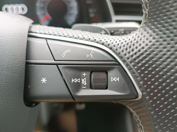Audi SQ7 I (4M) Рестайлинг с пробегом 2021 года, цена 10 200 000 рублей, 63271 км, внедорожник, Автокод Объявления