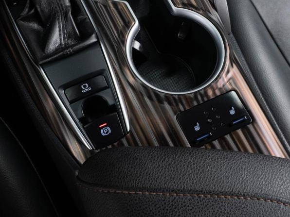 Toyota Camry VIII (XV70) с пробегом 2020 года, цена 2 679 000 рублей, 84261 км, седан, Автокод Объявления