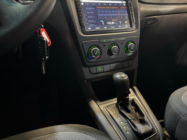 Skoda Yeti I с пробегом 2014 года, цена 719 000 рублей, 160000 км, внедорожник, Автокод Объявления