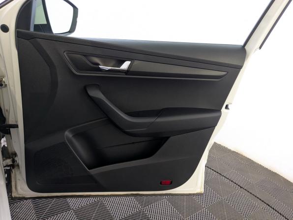 Skoda Karoq I с пробегом 2020 года, цена 2 220 000 рублей, 91408 км, внедорожник, Автокод Объявления