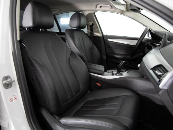 BMW 5 серии VII (G30/G31/G38) с пробегом 2017 года, цена 2 225 000 рублей, 259330 км, седан, Автокод Объявления