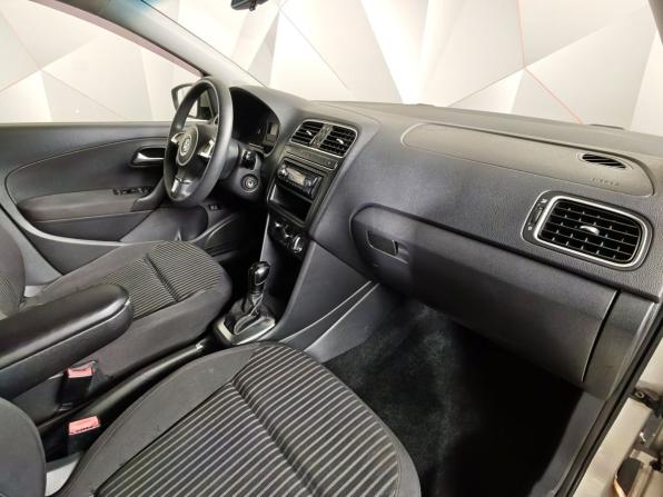 Volkswagen Polo V с пробегом 2010 года, цена 455 000 рублей, 262140 км, седан, Автокод Объявления