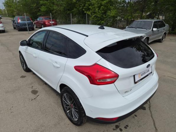 Ford Focus III Рестайлинг с пробегом 2018 года, цена 1 400 000 рублей, 123004 км, хэтчбек, Автокод Объявления