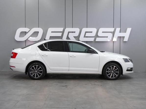Skoda Octavia III (A7) Рестайлинг с пробегом 2019 года, цена 2 170 000 рублей, 83176 км, лифтбек, Автокод Объявления