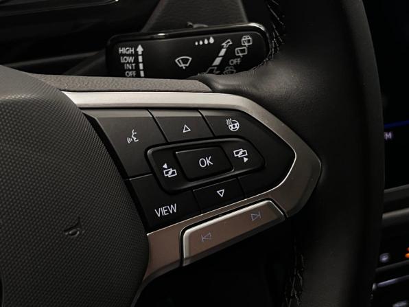 Volkswagen Tiguan II Рестайлинг с пробегом 2021 года, цена 3 747 000 рублей, 46639 км, внедорожник, Автокод Объявления