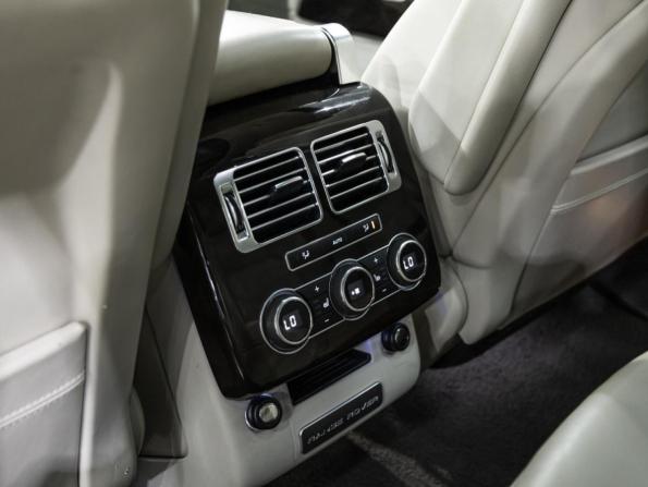 Land Rover Range Rover IV с пробегом 2014 года, цена 3 899 000 рублей, 112272 км, внедорожник, Автокод Объявления
