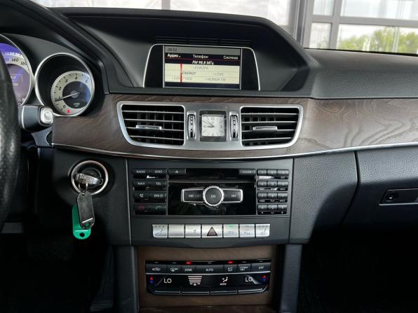 Mercedes-Benz E-Класс IV (W212 S212 C207) Рестайлинг с пробегом 2013 года, цена 1 850 000 рублей, 295865 км, седан, Автокод Объявления
