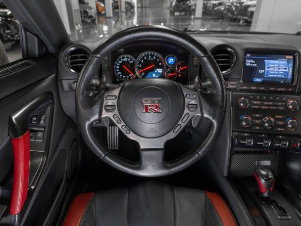 Nissan GT-R I Рестайлинг 1 с пробегом 2011 года, цена 7 150 000 рублей, 39100 км, купе, Автокод Объявления