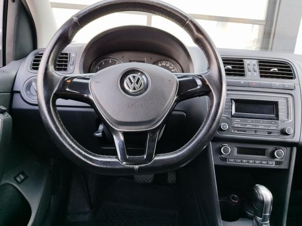 Volkswagen Polo V Рестайлинг с пробегом 2017 года, цена 1 100 000 рублей, 157403 км, седан, Автокод Объявления