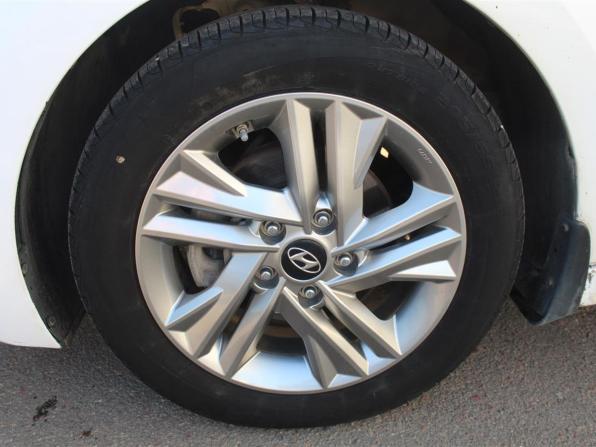 Hyundai Elantra VI (AD) Рестайлинг с пробегом 2019 года, цена 1 280 000 рублей, 134823 км, седан, Автокод Объявления
