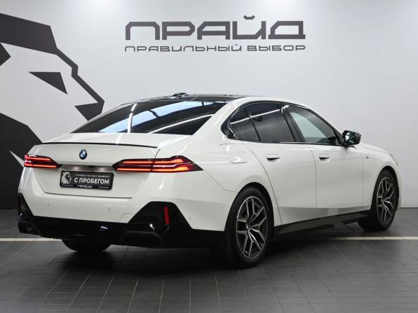 BMW 5 серии VIII (G60/G61/G68) с пробегом 2024 года, цена 7 349 900 рублей, 16911 км, седан, Автокод Объявления