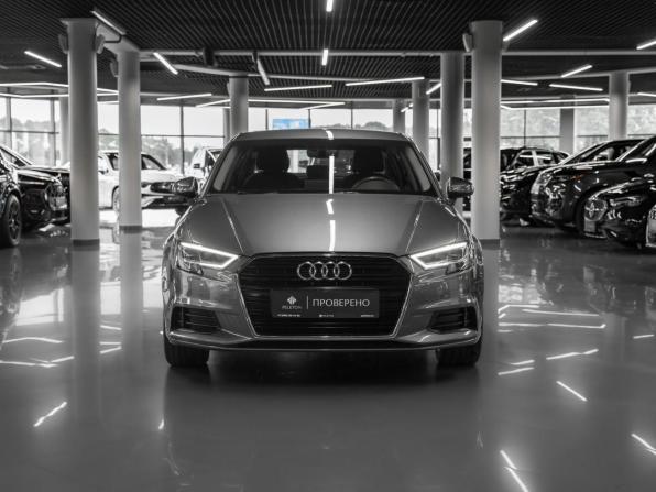 Audi A3 III (8V) Рестайлинг с пробегом 2018 года, цена 2 530 000 рублей, 35221 км, седан, Автокод Объявления